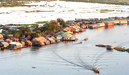 ทะเลสาบ "โตนเลสาบ" (Tonle Sap)